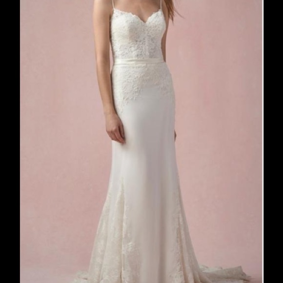 Willowby by Watters wedding gown - Picture 1 of 9